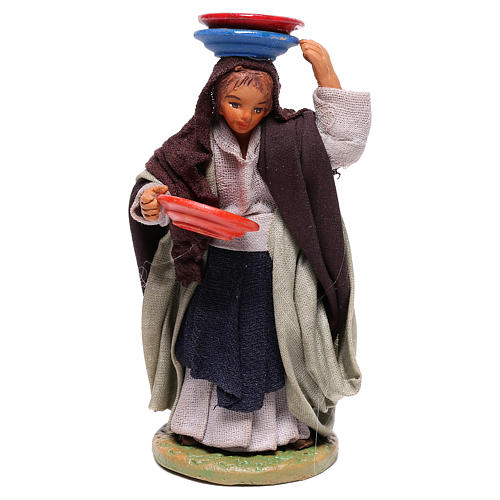 Femme avec assiettes 12 cm crèche napolitaine 1