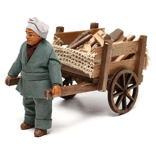 Homem com carrinho de lenha para presépio napolitano com peças de 10 cm de altura média 2