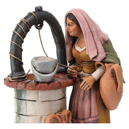 Santon crèche terre cuite femme au puits 18 cm 2