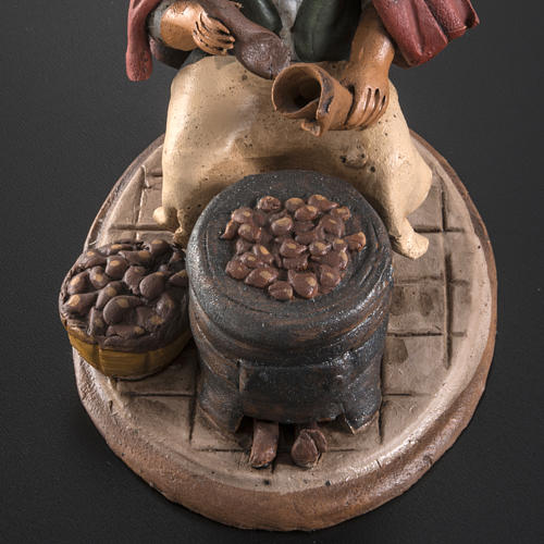 Chestnut seller, 18cm terracotta 4