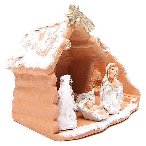 Nativity in painted terracotta and snow 15x16x9cm 3