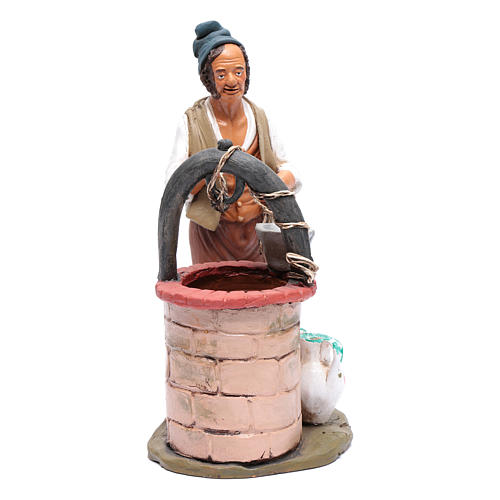 Man drawing water from a well 30cm terracotta Deruta 1