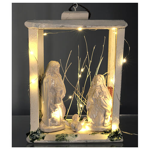 Lampion drewno, figurki 20 cm, biała terakota, Deruta, 35x26x20 cm, światełka LED 2