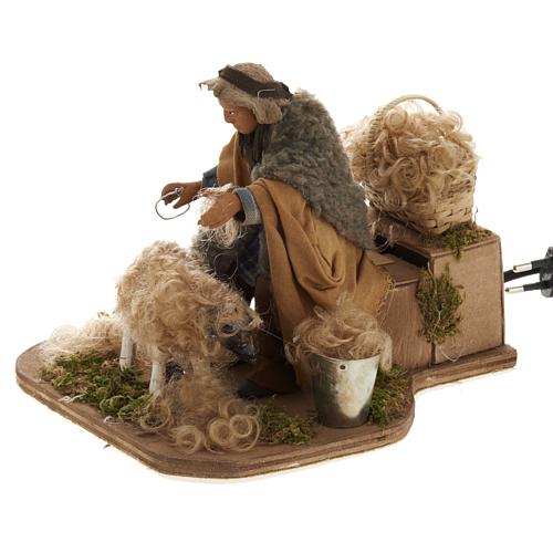 Animated Nativity scene figurine, sheep shearer, 14 cm 3