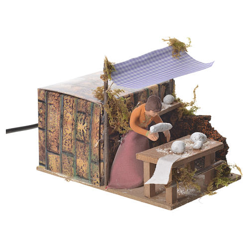 Woman kneading bread, 7cm animated nativity 6