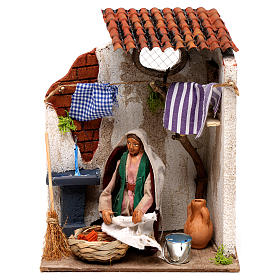 Signora che stende 10 cm movimento presepe Napoli