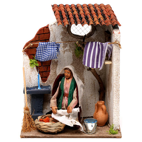 Animated woman hanging clothes 10cm Neapolitan Nativity 1
