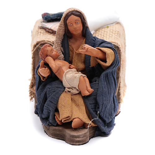 Mother caressing her child 12cm Neapolitan Nativity animated figurine 1