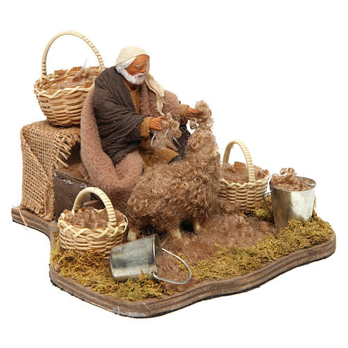 Man shearing sheep for Neapolitan Nativity scene 12 cm, moving statue 3