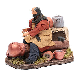 Presepe Napoletano: Aggiusta pentole su tronco 12 cm con movimento presepe napoletano