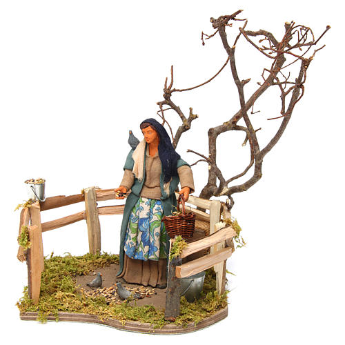 Moving woman with doves 14 cm for Neapolitan nativity scene 1