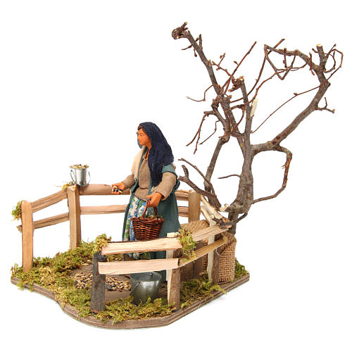 Moving woman with doves 14 cm for Neapolitan nativity scene 2
