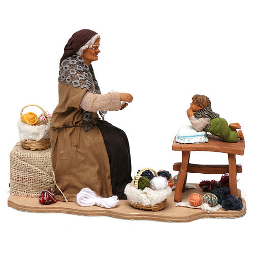 Granny telling stories, animated scene for Neapolitan Nativity Scene with 30 cm characters 4