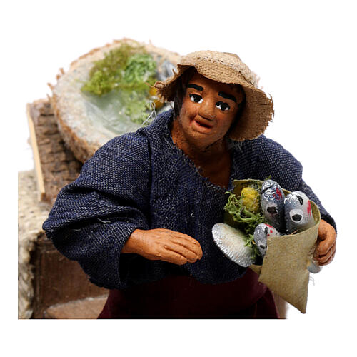 Sprzedawca ryb ze stoiskiem figurka ruchoma, szopka z Neapolu 10 cm 2