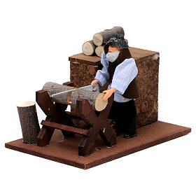 Santons animés crèche de Noël: Bûcheron mouvement pour crèche 12 cm
