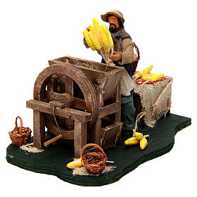 Mężczyzna z maszyną do kukurydzy ruchoma figurka do szopki neapolitańskiej 12 cm
