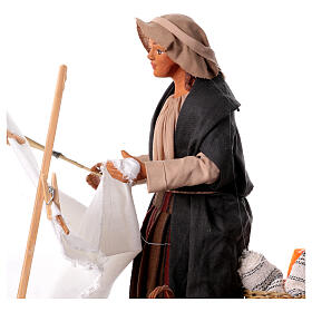 Moving woman beating the laundry for Neapolitan Nativity Scene 24 cm
