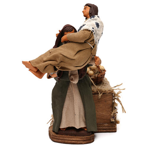 Animated Man with woman in arms,12 cm Neapolitan nativity 3