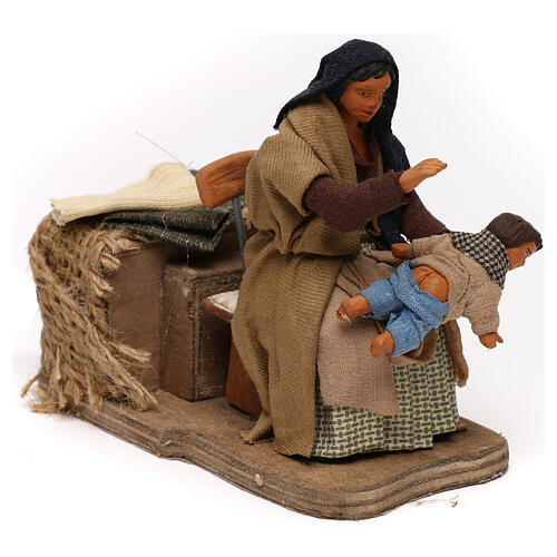 Animated mom spanking child, 12 cm Neapolitan nativity 3