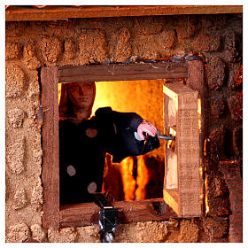 Dom z kobietą otwierającą okno, 45x50x30 cm, figury do szopki 12 cm