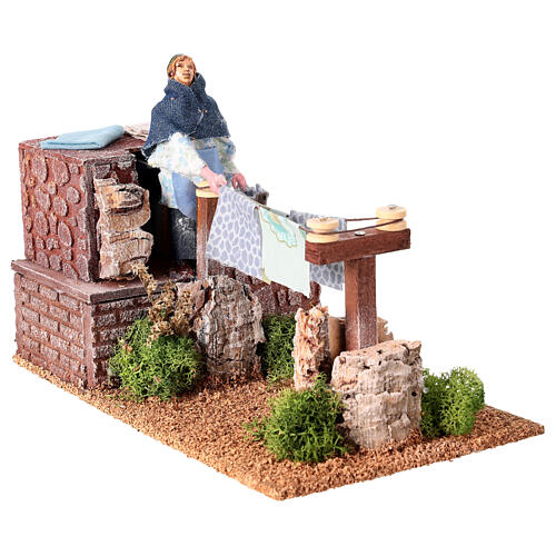 Donna che stende panni presepe 12 cm movimento presepe 3