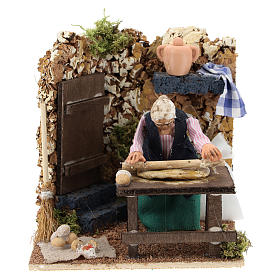 Housewife rolling dough, animated 8 cm Neapolitan nativity