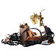 Mężczyzna przyrządza pieczone świnie, w ruchomej scenie szopki neapolitańskiej 8 cm s4