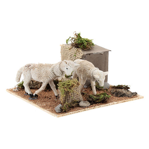 Sheep grazing, animated 6 cm Neapolitan nativity 2