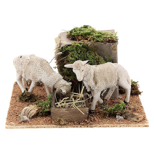 Moutons qui mangent du foin mouvement crèche Naples de 6 cm 1