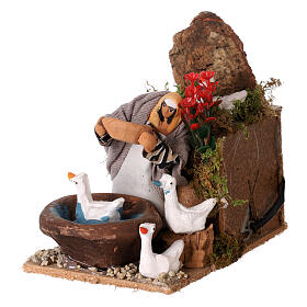 Shepherdess with gooses, animated figurine for Nativity Scene with characters of 8 cm, 20x10x15 cm