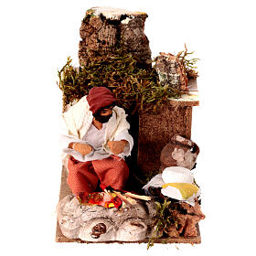 Man warming his hands nativity scene 8 cm animated 10x15x10 cm