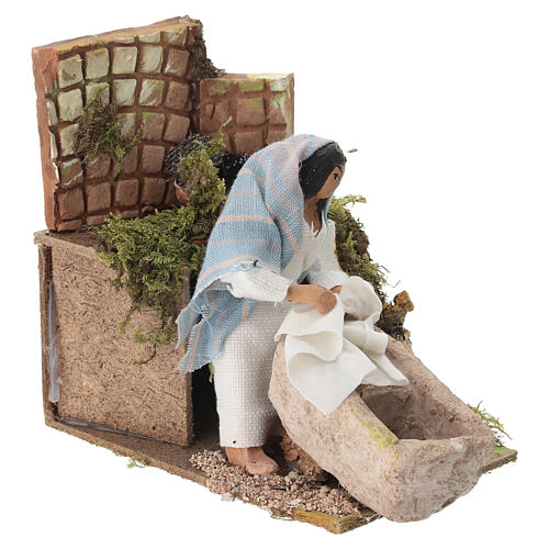 Lavandière en mouvement crèche 12 cm 16x9x14 cm 3