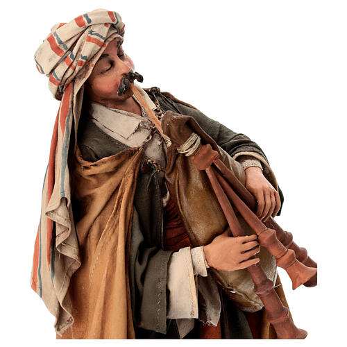 Joueur de cornemuse crèche terre cuite Angela Tripi 30 cm 4