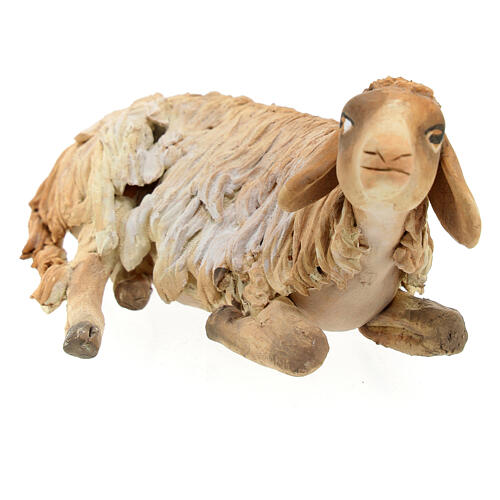 Schaf liegend, für 18 cm Krippe von Angela Tripi, Terrakotta 2