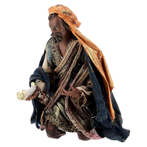 Black Wise Man in terracotta, 13cm by Angela Tripi 3