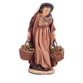 Krippenfiguren von Angela Tripi: Frau mit Moos 13cm Angela Tripi