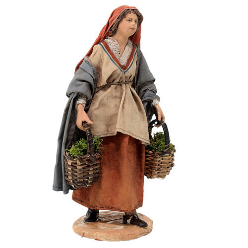Mujer con cestas de musgo Belén 13 cm Angela Tripi terracota 4