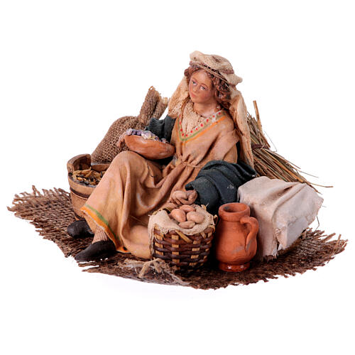 Trauben- und Getreideverkäuferin, für 13 cm Krippe von Angela Tripi, Terrakotta 2