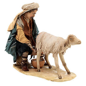 Pasterz dojący kozę 18 cm Angela Tripi