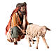 Hirte, ein Schaf melkend, für 13 cm Krippe von Angela Tripi, Terrakotta s2