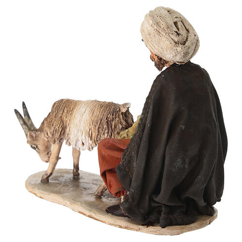 Pastor ordenhando uma ovelha 13 cm Angela Tripi 5