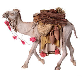 Kamel mit schwerer Last beladen, für 30 cm Krippe von Angela Tripi, Terrakotta