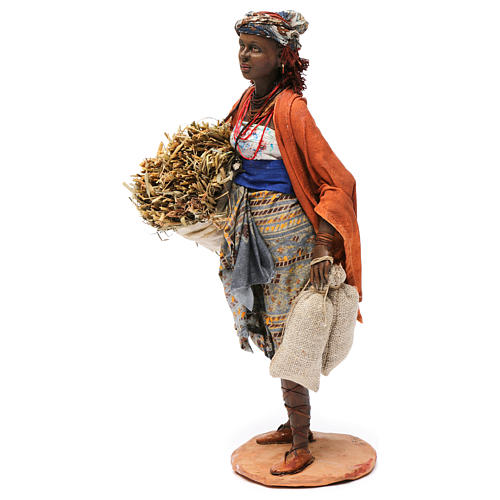 Moor Woman with straw and sacks 30cm Angela Tripi 3