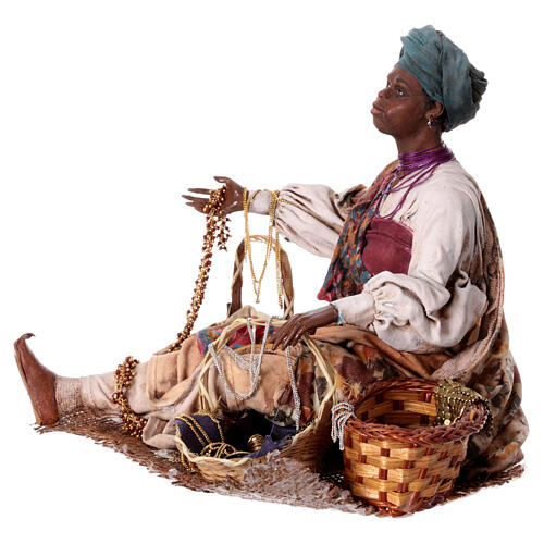 Schmuckverkäuferin, für 30 cm Krippe von Angela Tripi, Terrakotta 3