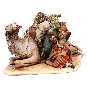 Pesebre Angela Tripi: Camello arrodillado con hombre durmiendo 18 cm Angela Tripi Pesebre Angela Tripi: Camello arrodillado con hombre durmiendo 18 cm Angela Tripi