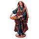 Donna in piedi con cesto di arance 18 cm Angela Tripi s1