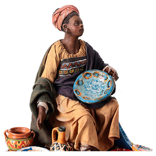 Moor Woman sitting with pottery 18cm Angela Tripi 4