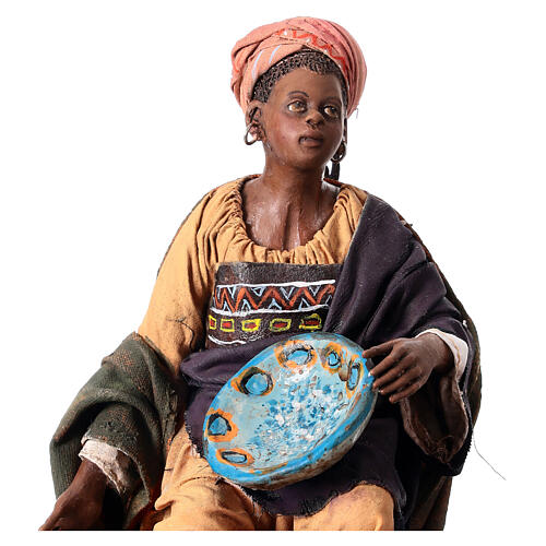 Moor Woman sitting with pottery 18cm Angela Tripi 6