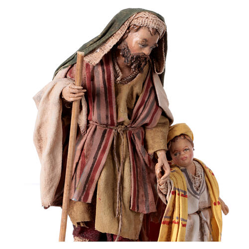 Nativity scene figurine, shepherd with two little children 13 cm made by Angela Tripi. 4