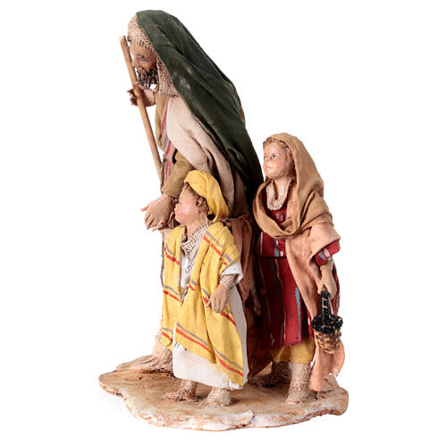 Nativity scene figurine, shepherd with two little children 13 cm made by Angela Tripi. 5